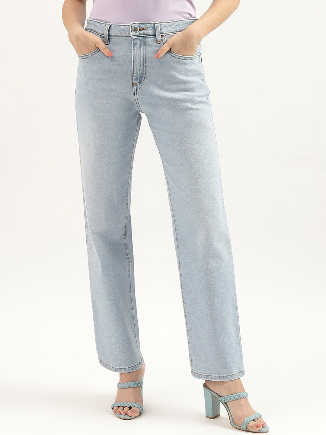 

United Colors of Benetton Women Straight Fit Clean Look Heavy Fade Jeans, Blue