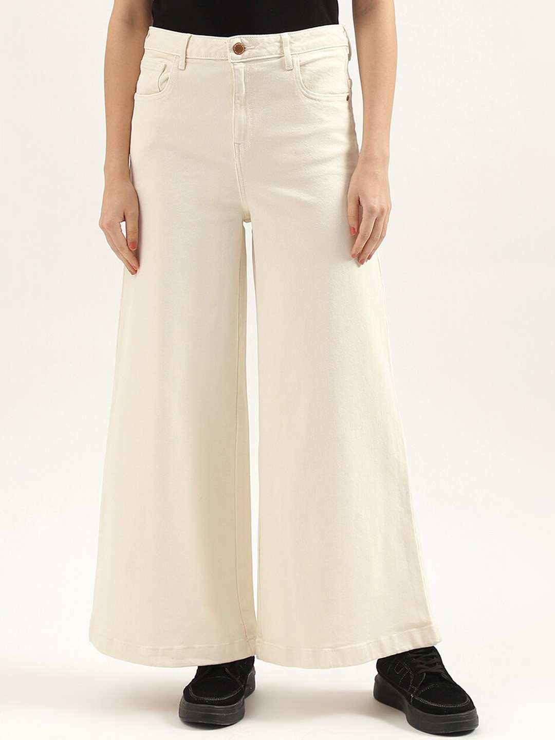 

United Colors of Benetton Women Flared High-Rise Parallel Trouser, Beige