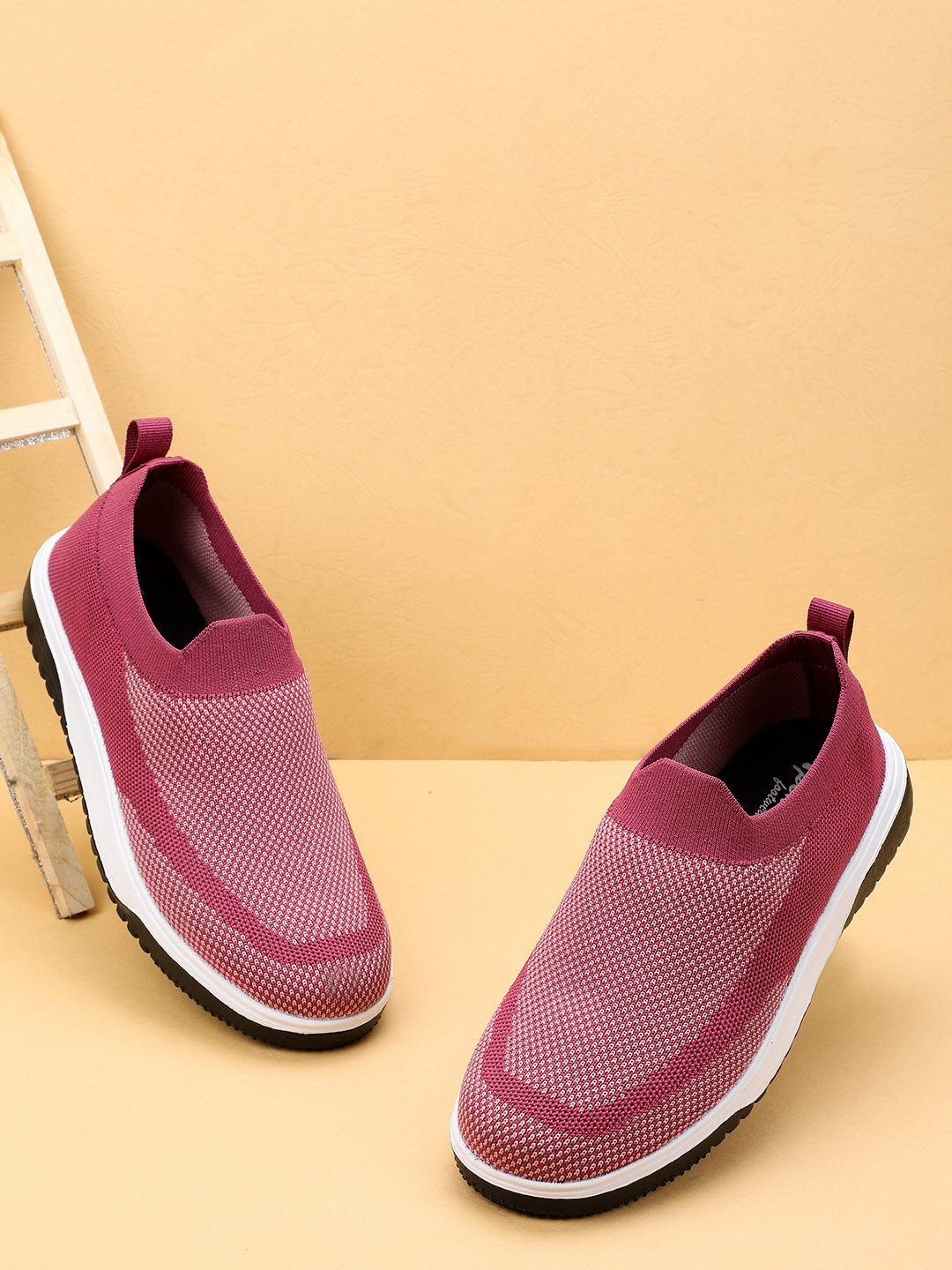 

TPENT Women Textured Slip-On Sneakers, Magenta