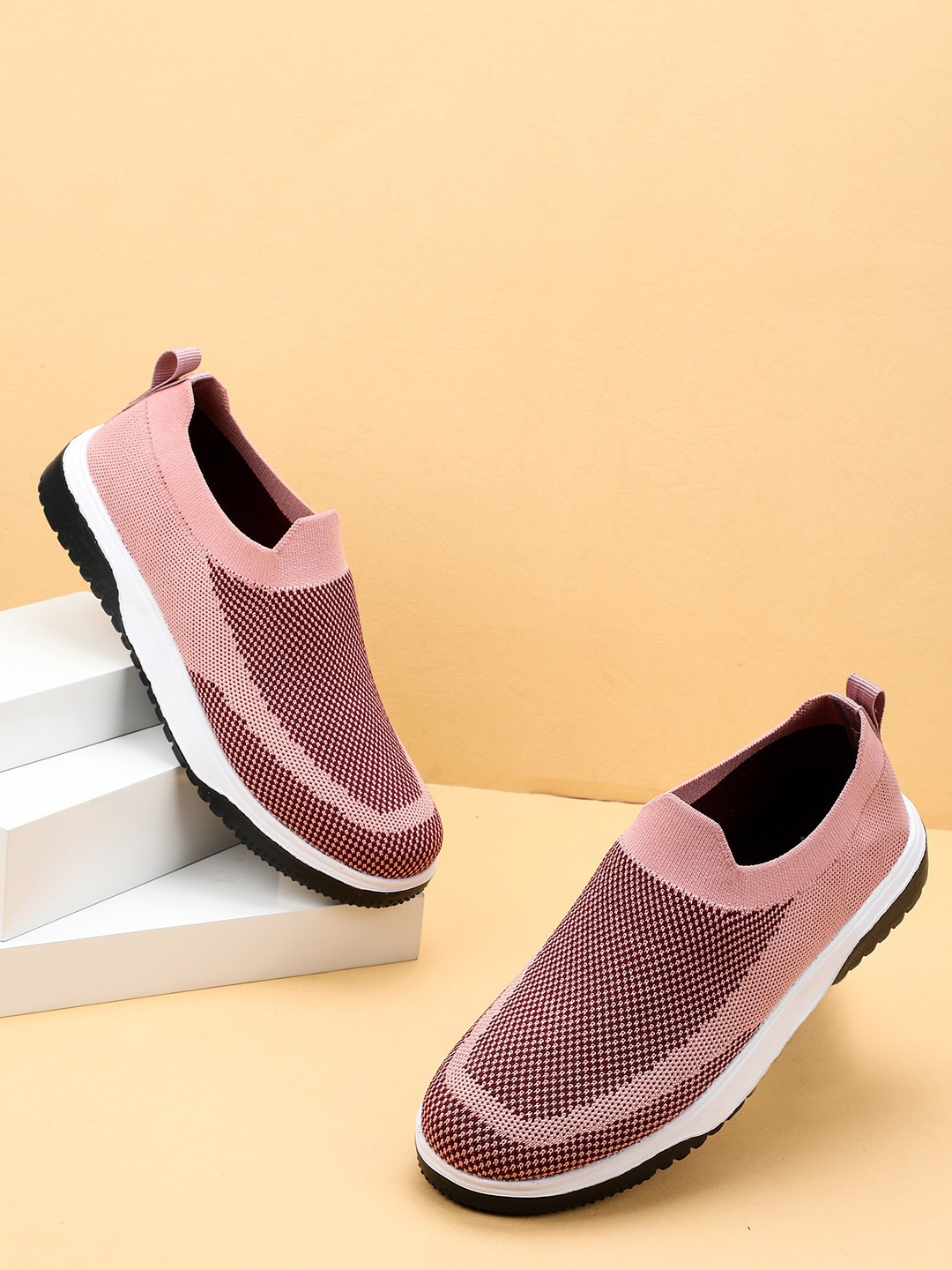 

TPENT Women Textured Slip-On Sneakers, Pink