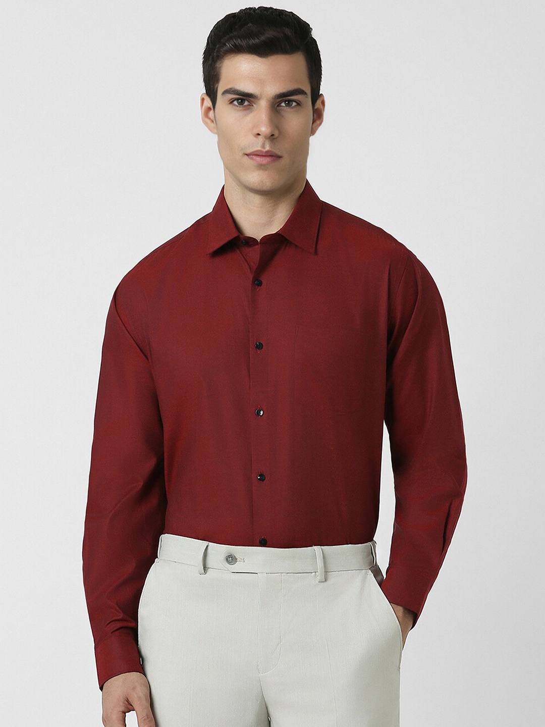

Van Heusen Spread Collar Opaque Cotton Formal Shirt, Red