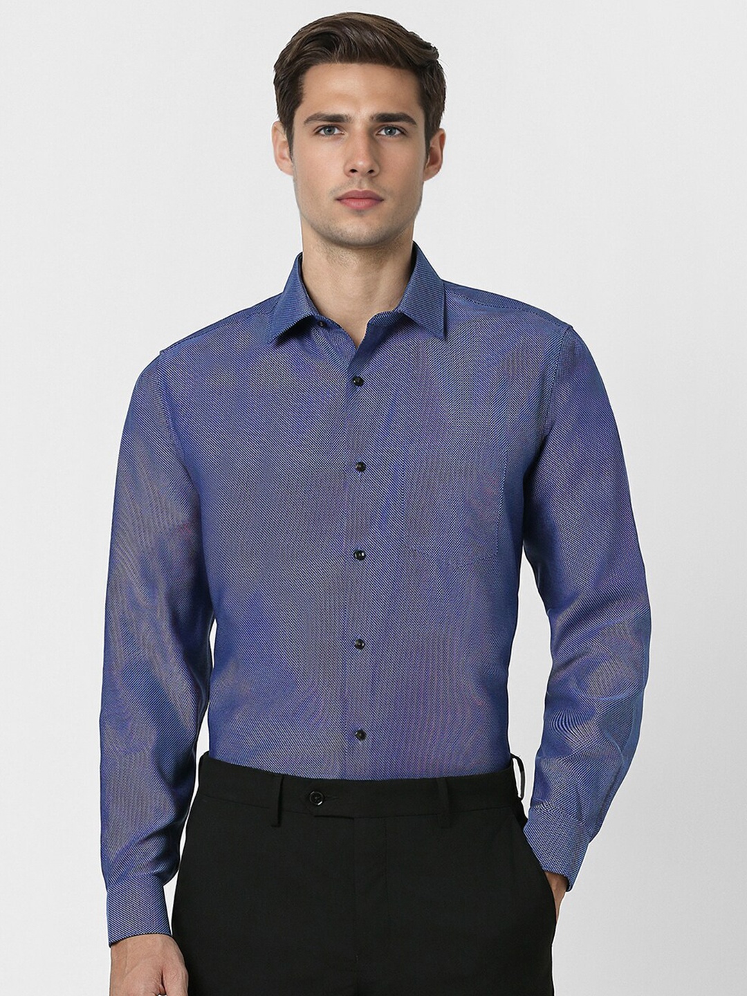 

Van Heusen Spread Collar Opaque Cotton Formal Shirt, Navy blue