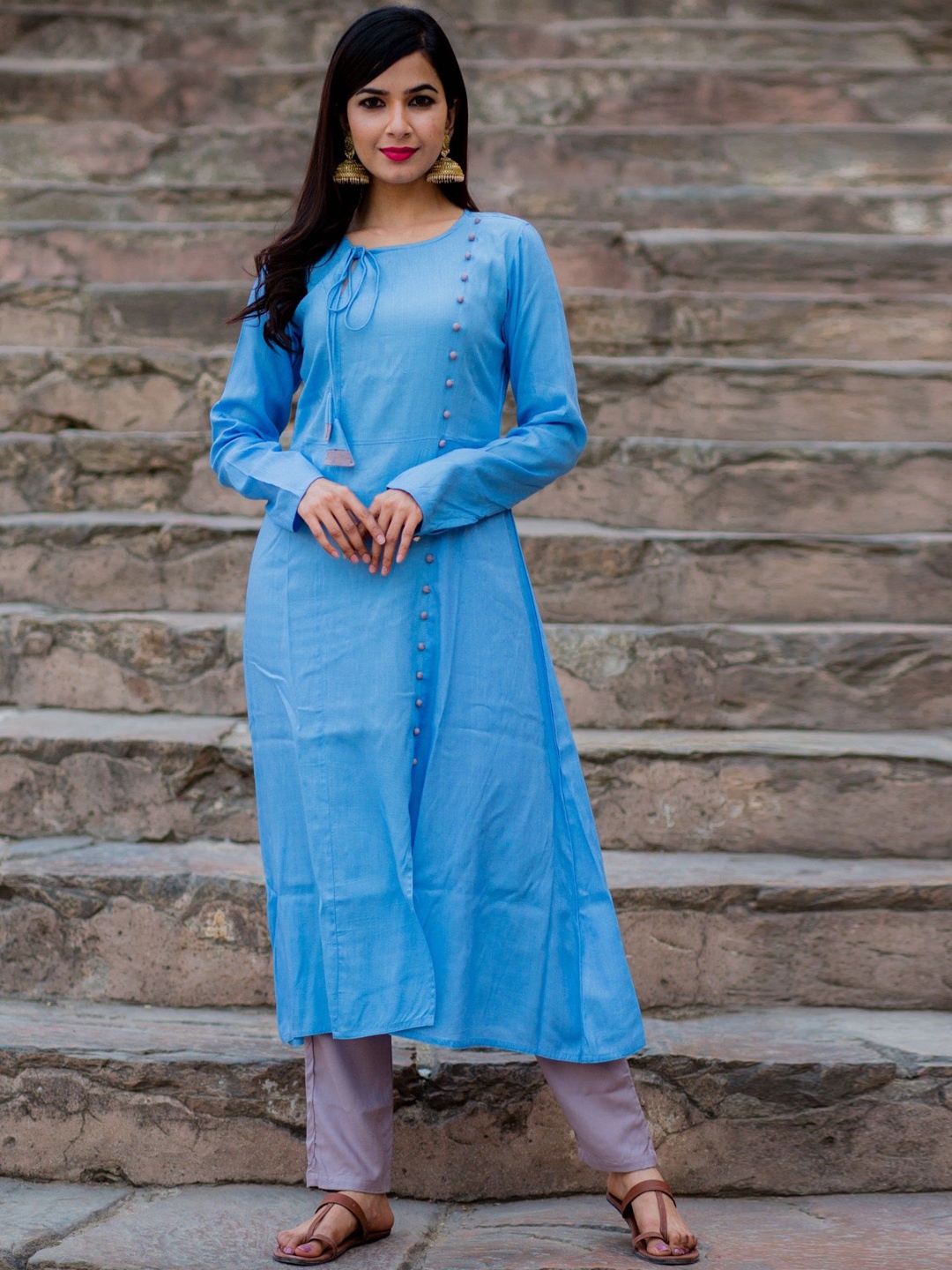 

Chandbaali Round Neck Long Sleeves Kurta with Trousers, Blue