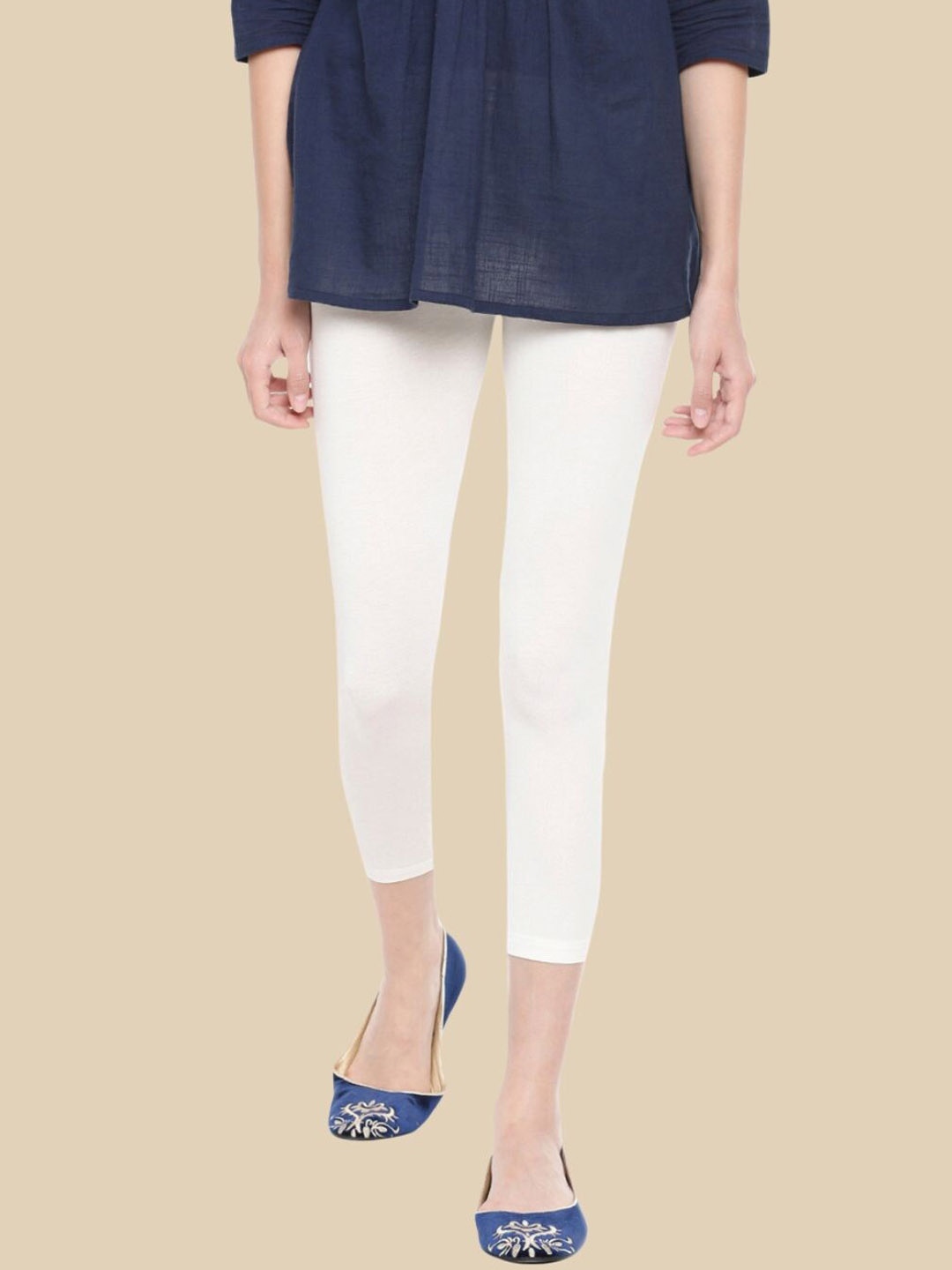 

De Moza Women Three-Fourth Length Leggings, Off white