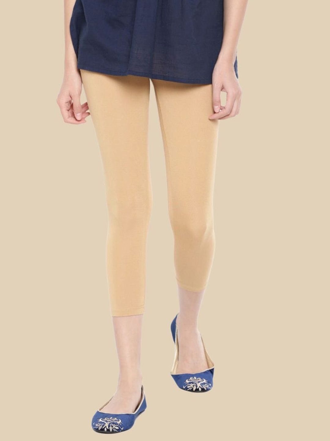 

De Moza Women Three-Fourth Length Leggings, Nude