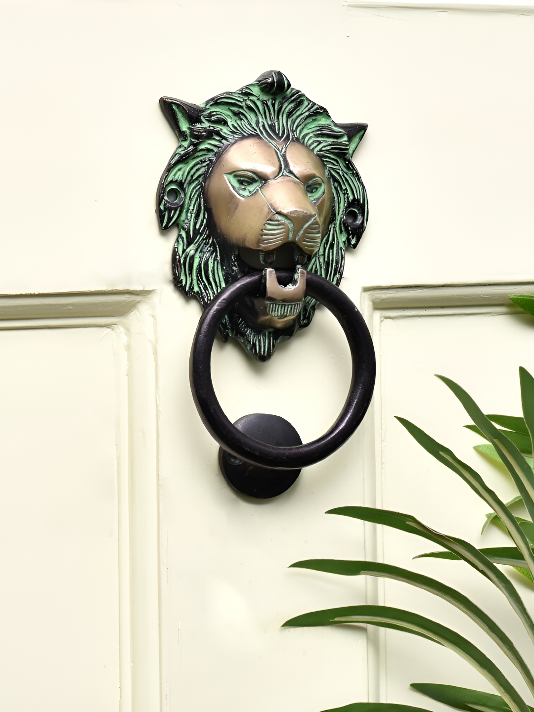 

Indianshelf Beige & Green Lion Head Door Knocker With Patina