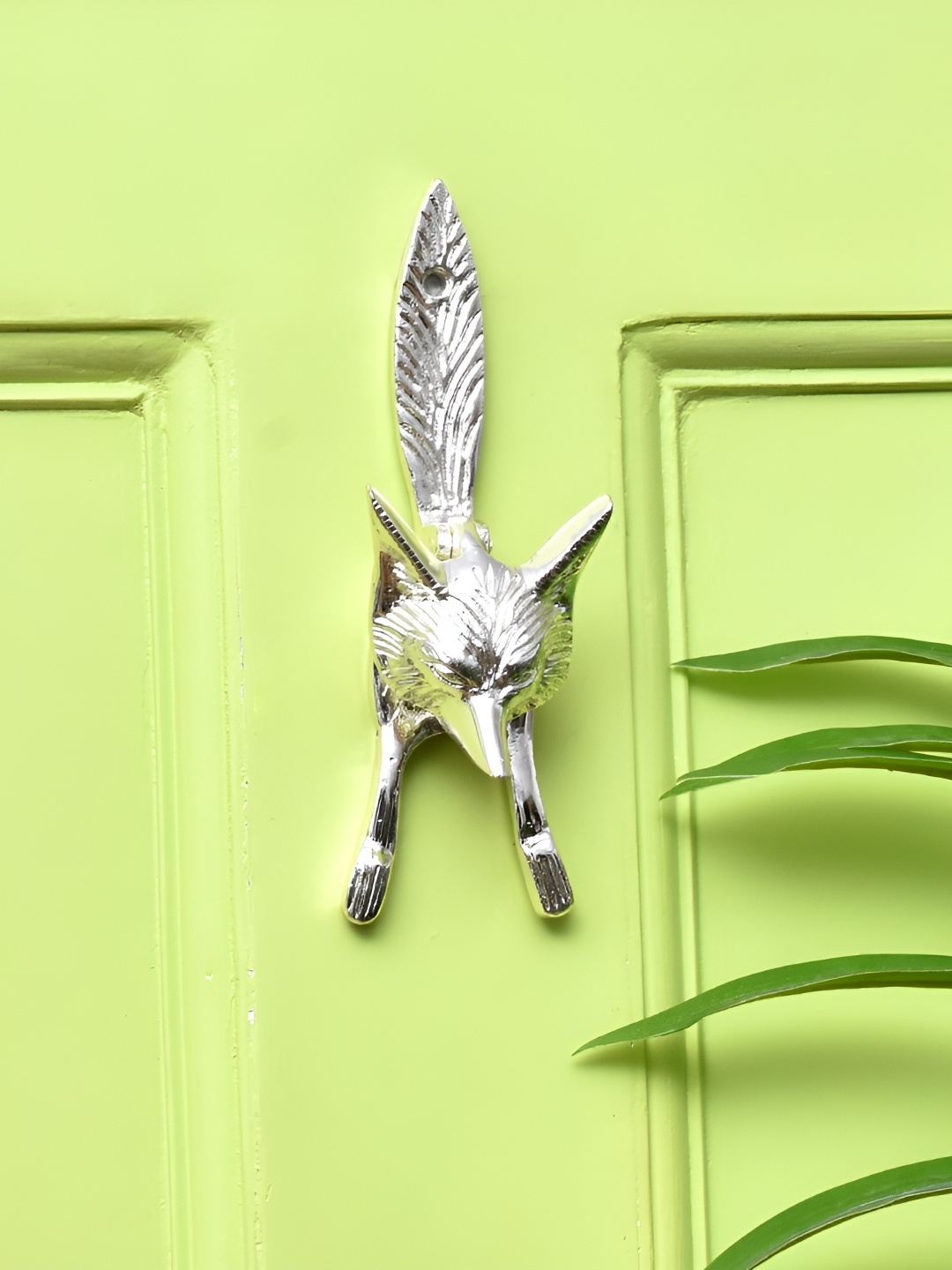 

Indianshelf Grey Fox Animal Door Knocker