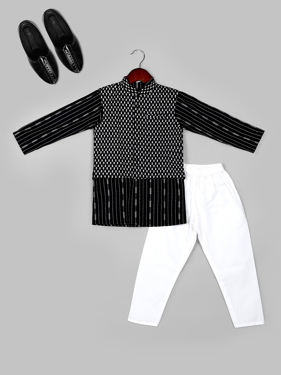 

BAESD Boys Striped Regular Straight Kurta with Pyjamas, Black