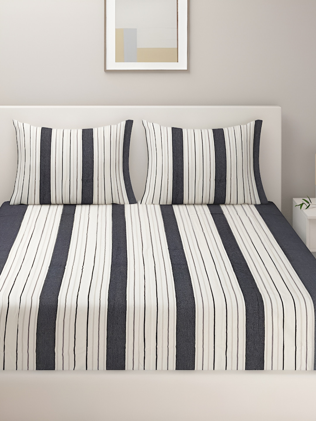 

SWAYAM Black & White Striped 180 TC Queen Bedsheet with 2 Pillow Covers