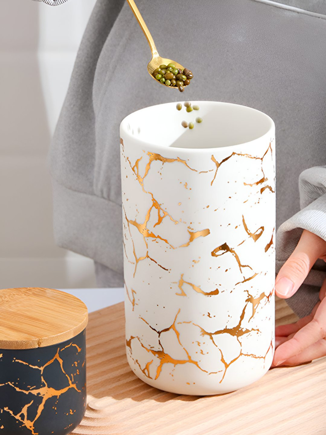 

UMAI Ceramic Cylindrical Container With Lid-100ml Each, White