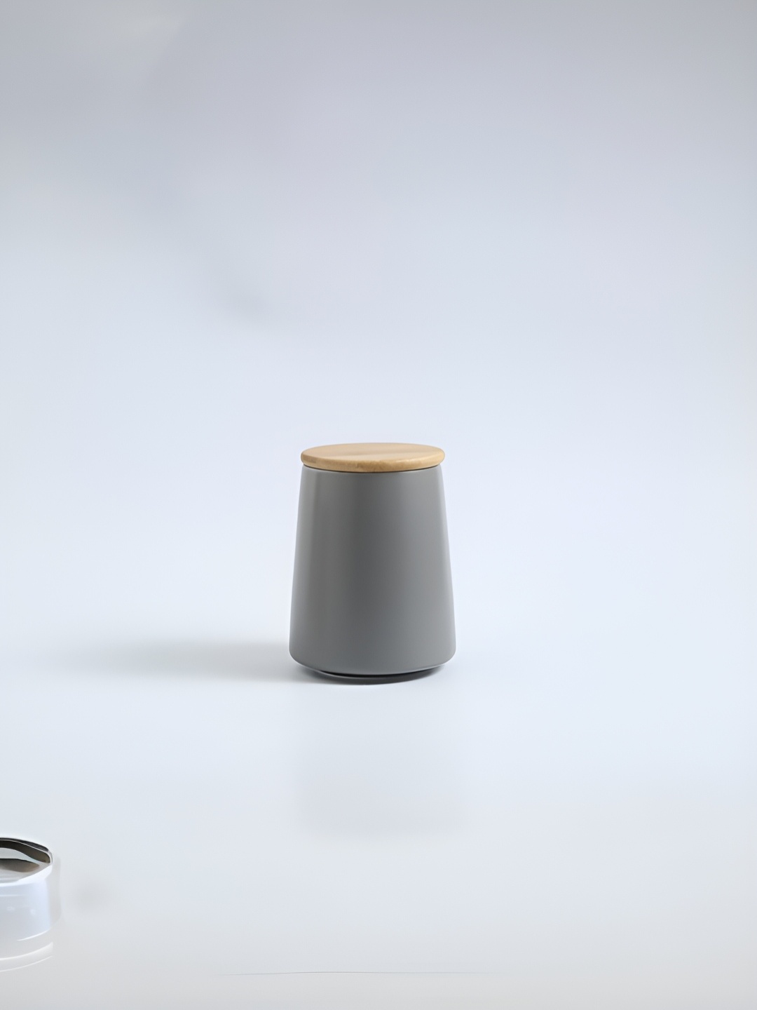 

UMAI Grey Ceramic Jar With Bamboo Lid 700 ml