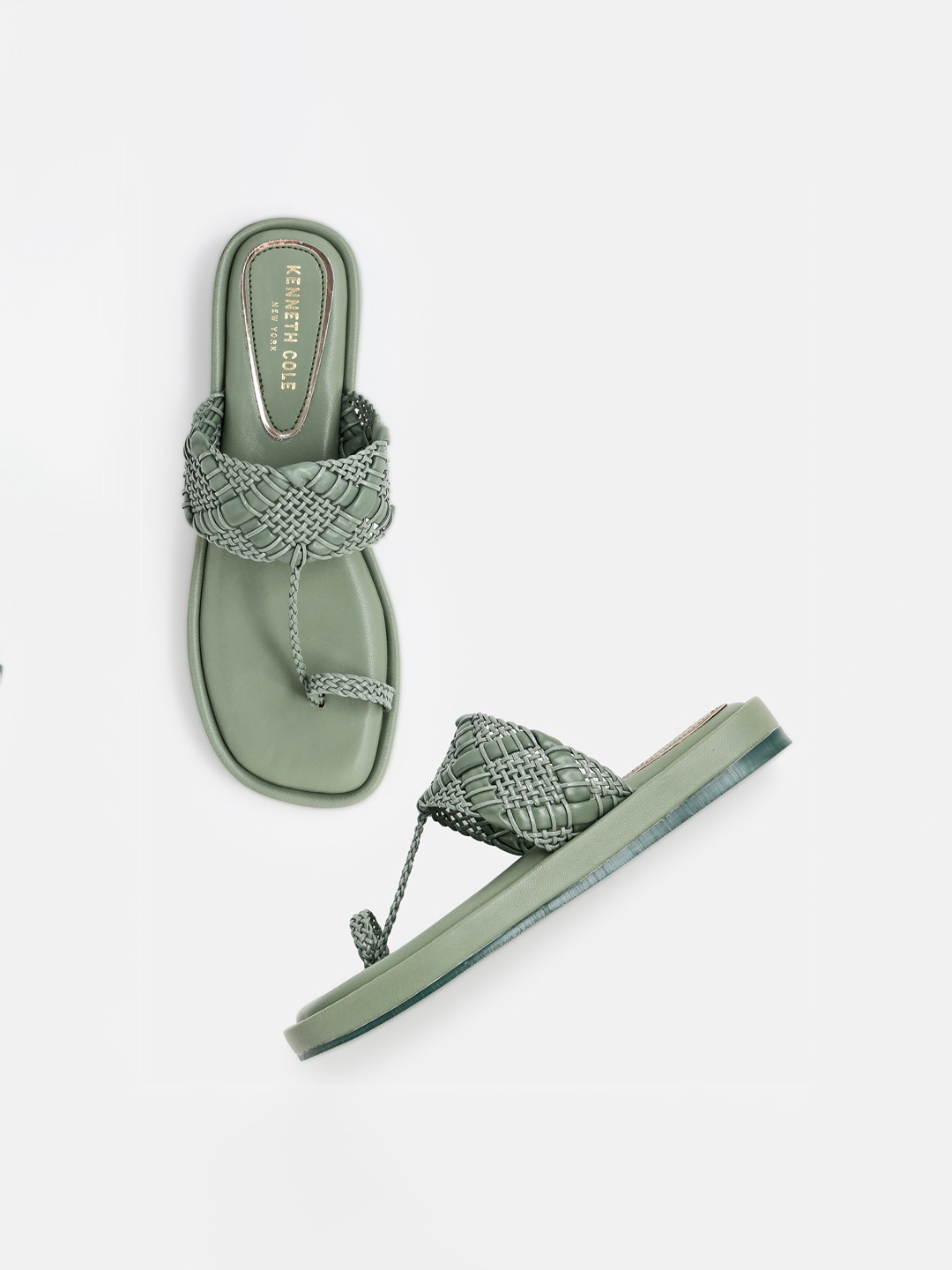 

Kenneth Cole One Toe Flats, Green