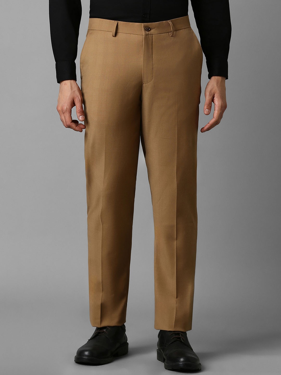 

Louis Philippe Men Slim Fit Formal Trousers, Brown