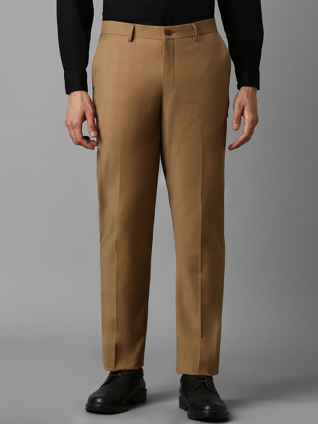 

Louis Philippe Men Slim Fit Formal Trousers, Brown