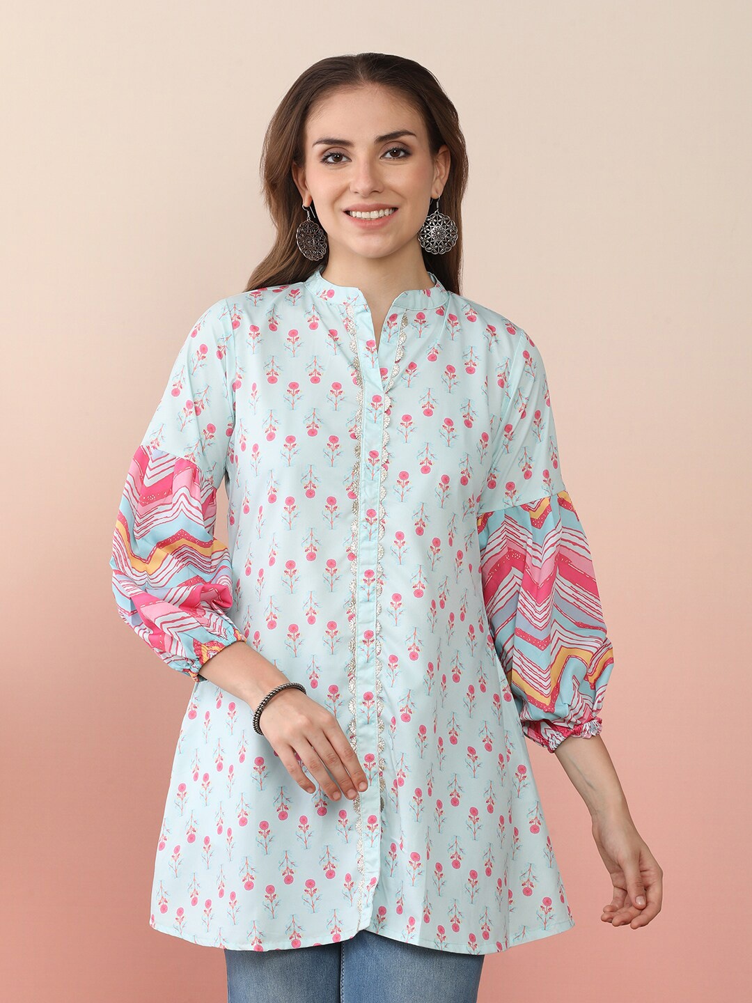 

Ahalyaa Floral Printed Gotta Patti Kurti, Sea green