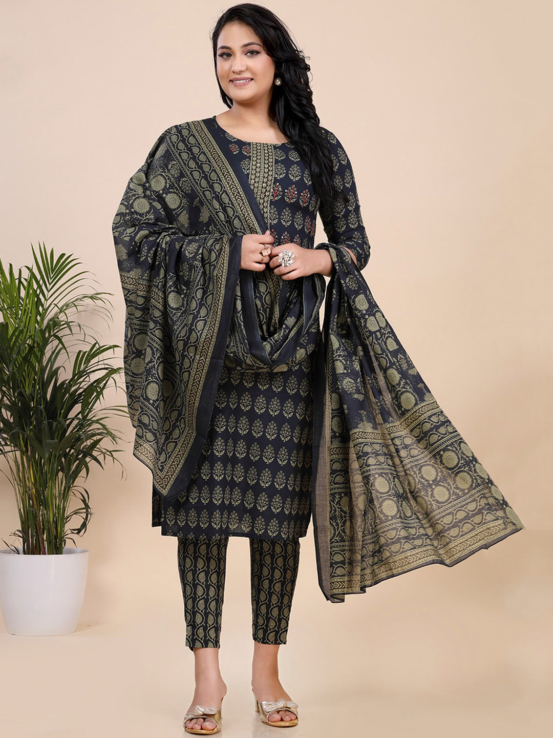 

Amchoor Ethnic Motifs Printed Sequinned Embroidered Straight Kurti With Trouser & Dupatta, Navy blue