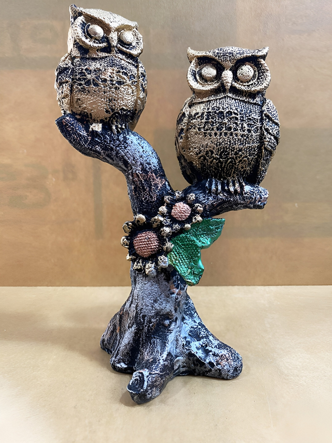 

WENS Unisex Gold Toned Owl On Branches Statue Showpieces
