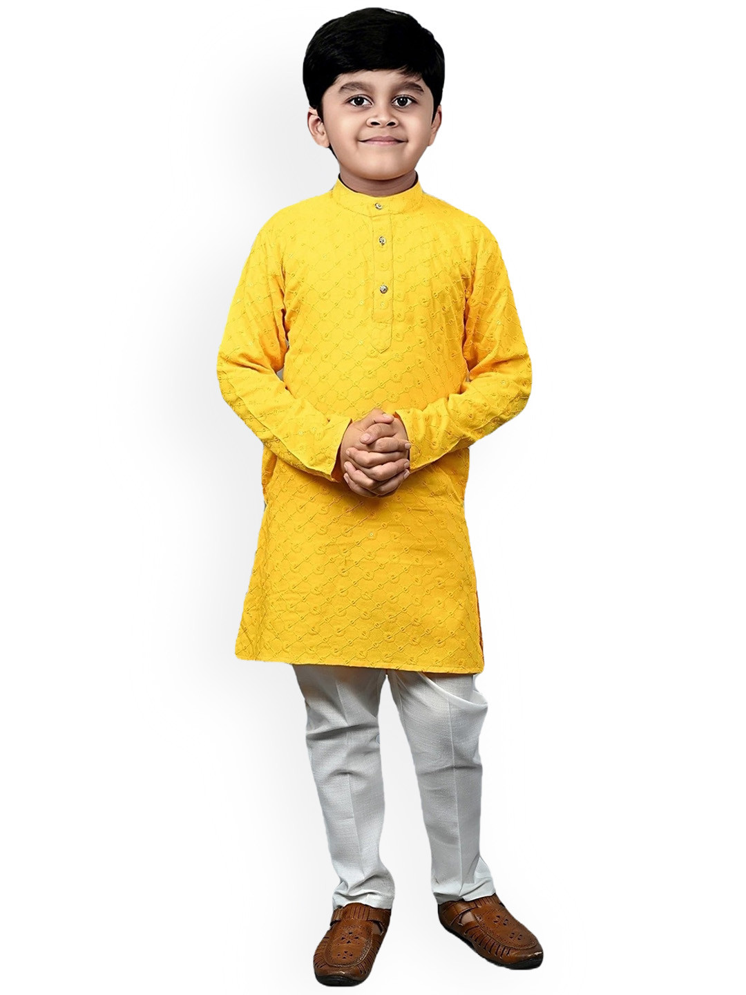 

BAESD Boys Embroidered Regular Sequinned Kurta with Pyjamas, Yellow