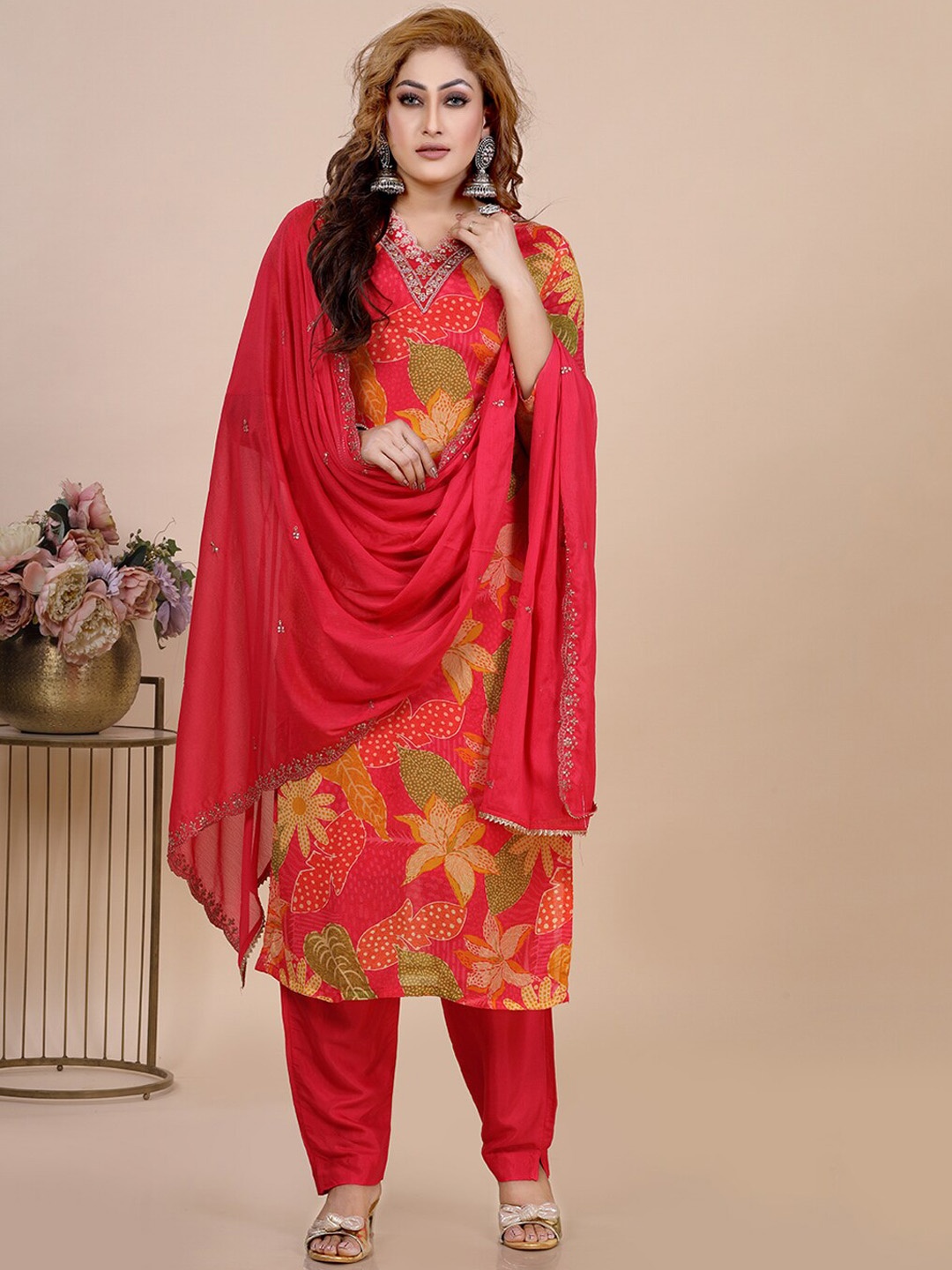 

Amchoor Floral Printed Mirror Work Straight Kurti With Trouser & Dupatta, Pink