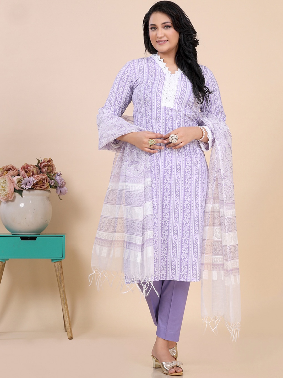 

Amchoor Floral Striped Straight Kurta With Trouser & Dupatta, Purple