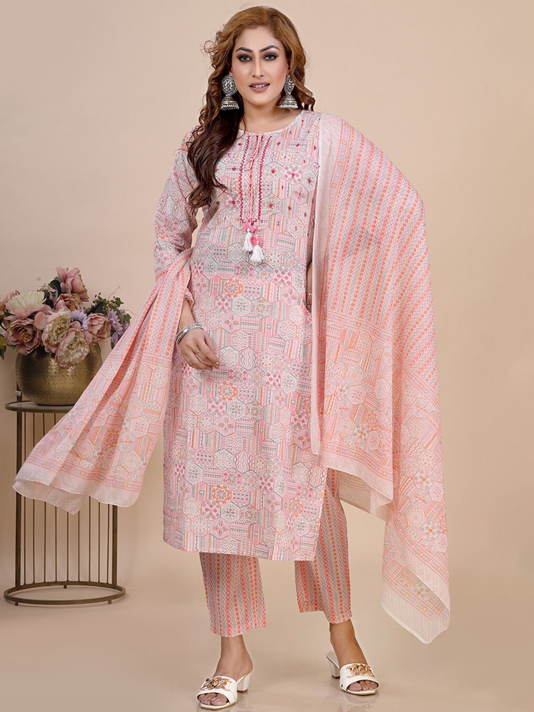 

Amchoor Geometric Printed Straight Thread Work Kurta with Trousers & Dupatta, Pink