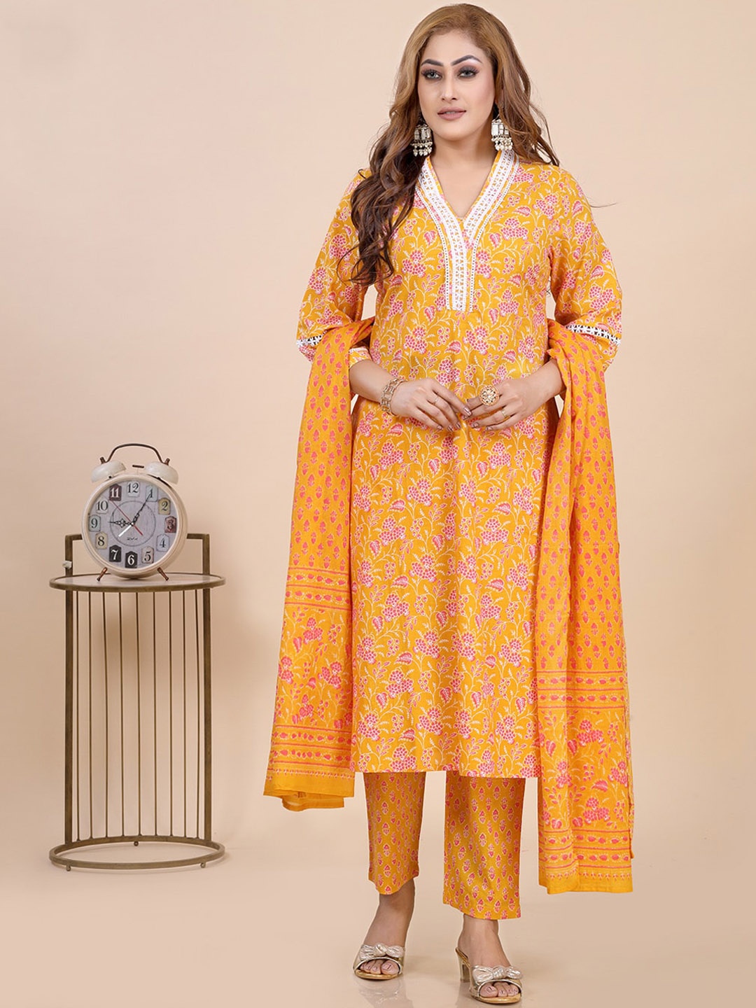 

Amchoor Floral Printed Thread Work Kurta With Trouser & Dupatta, Mustard