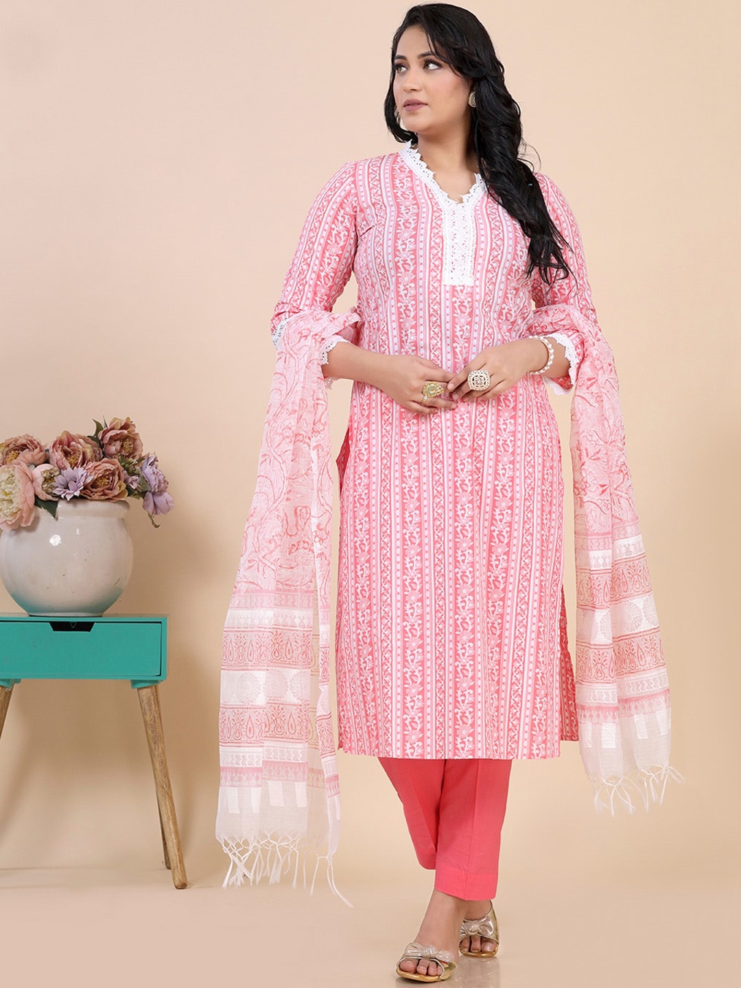 

Amchoor Floral Stripe Printed V-Neck Lace Detailing Kurta with Trouser & Dupatta, Peach