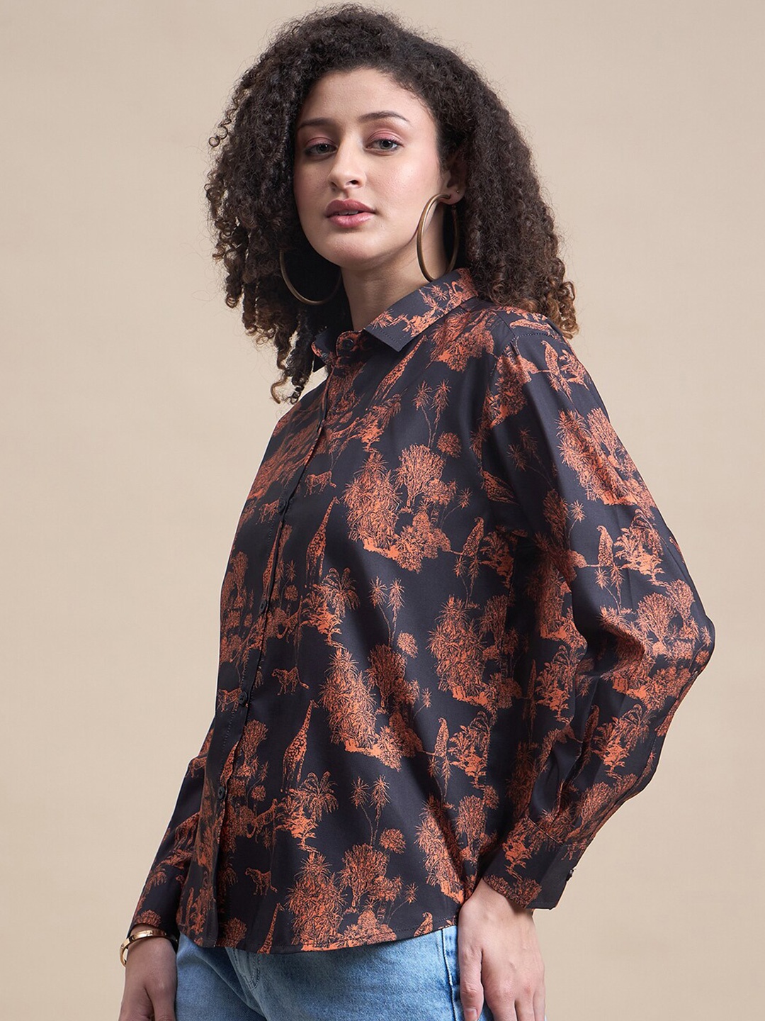 

The Roadster Lifestyle Co. Black Animal Printed Long Sleeved Shirt