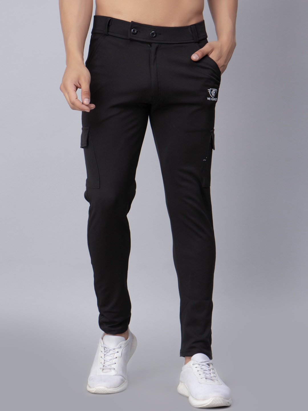 

WE PERFECT Men Relaxed Mid-Rise Cotton Dry Fit Cargos Trousers, Black