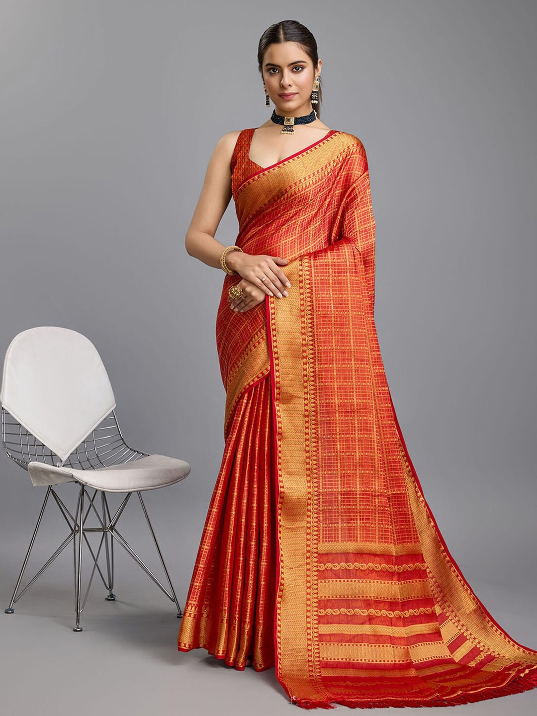 

Mitera Geometric Woven Design Zari Banarasi Saree, Red