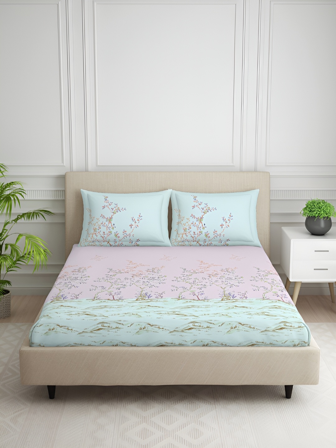 

SPACES Pink & Blue Printed Cotton 144 TC King Bedsheet With 2 Pillow Covers