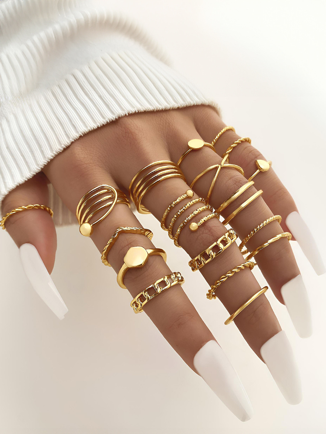 

Goho Set Of 19 Finger Rings, Gold