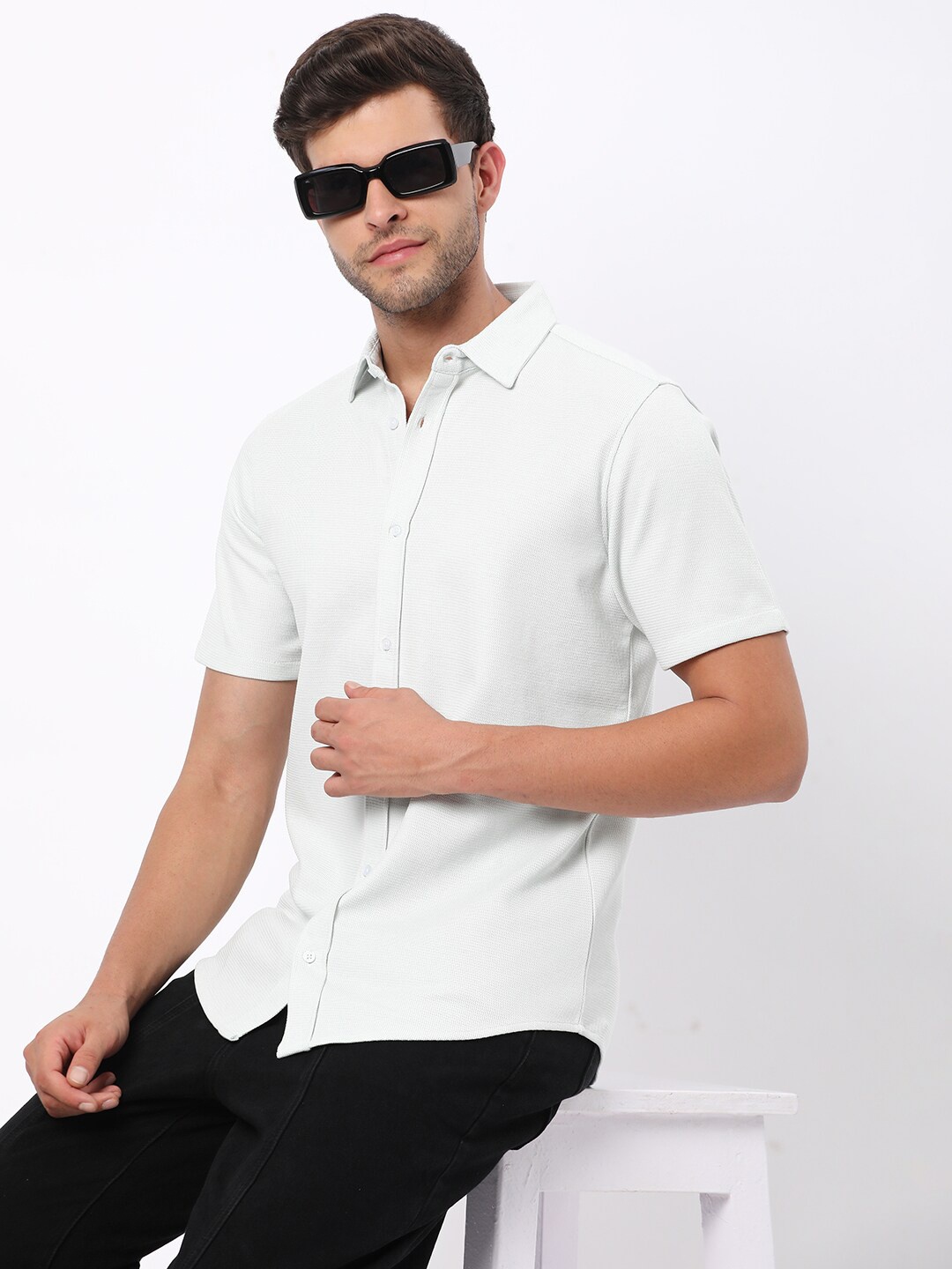 

R&B Textured Self Design Button Down Collar Cotton Casual Shirt, Green