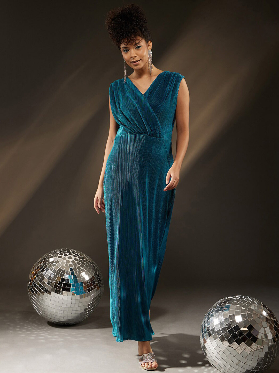 

BAESD V-Neck Sleeveless Satin Maxi Dress, Green