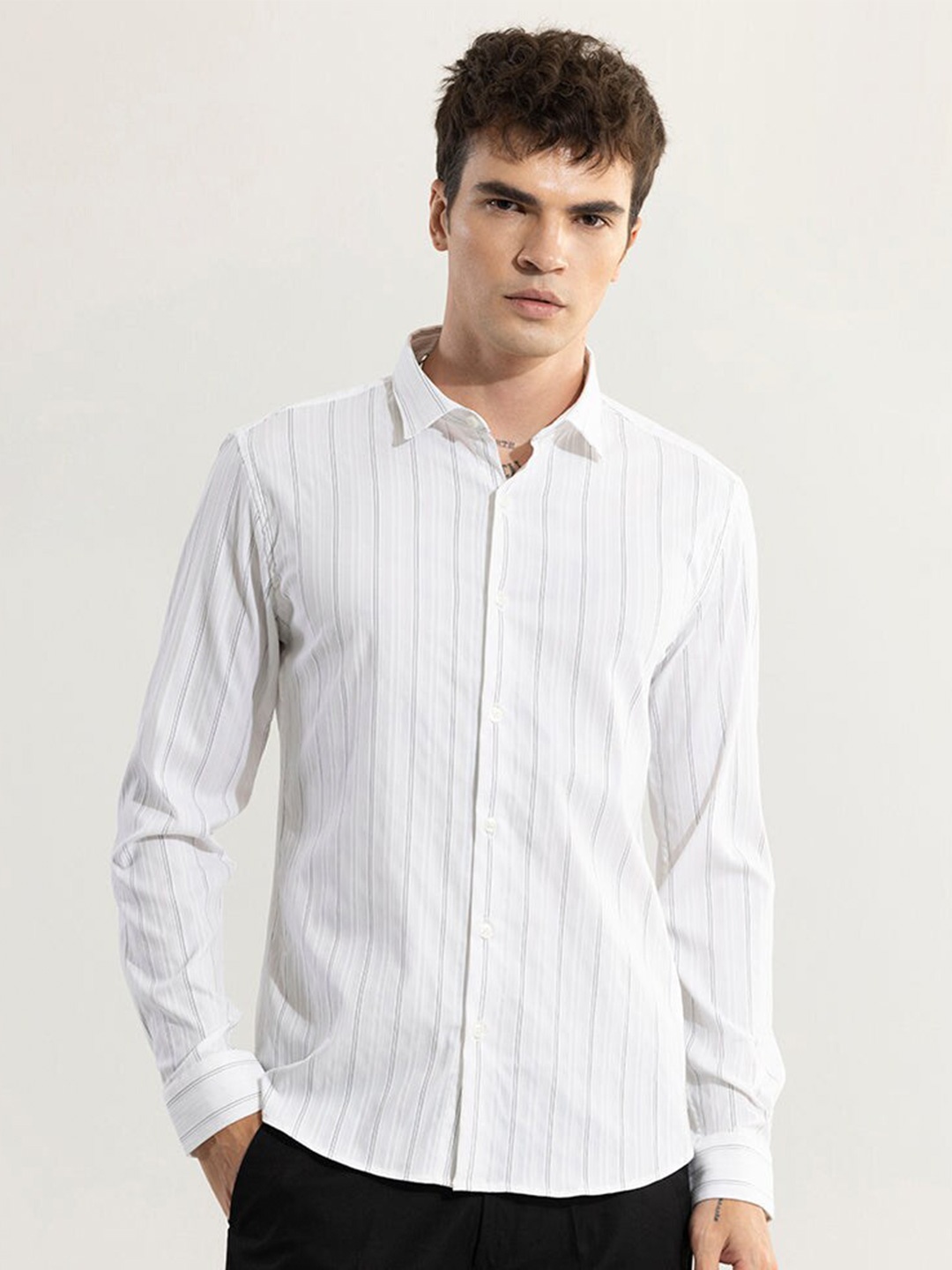 

Snitch Classic Slim Fit Striped Spread Collar Casual Shirt, White