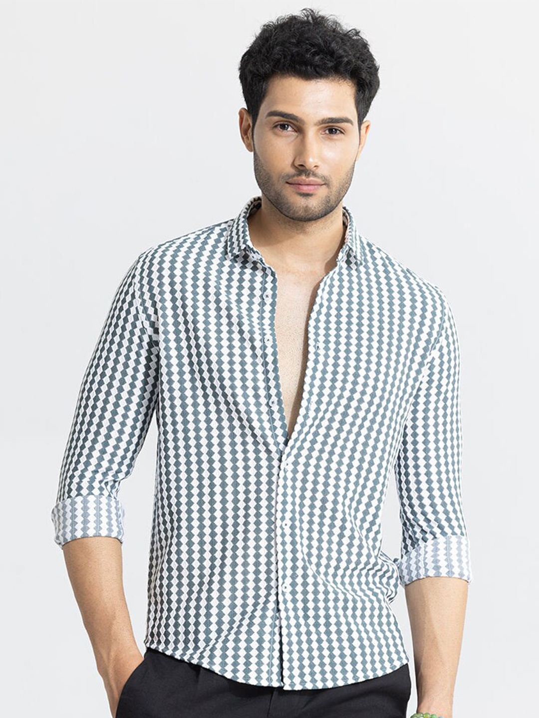 

Snitch Classic Slim Fit Printed Spread Collar Casual Shirt, Green