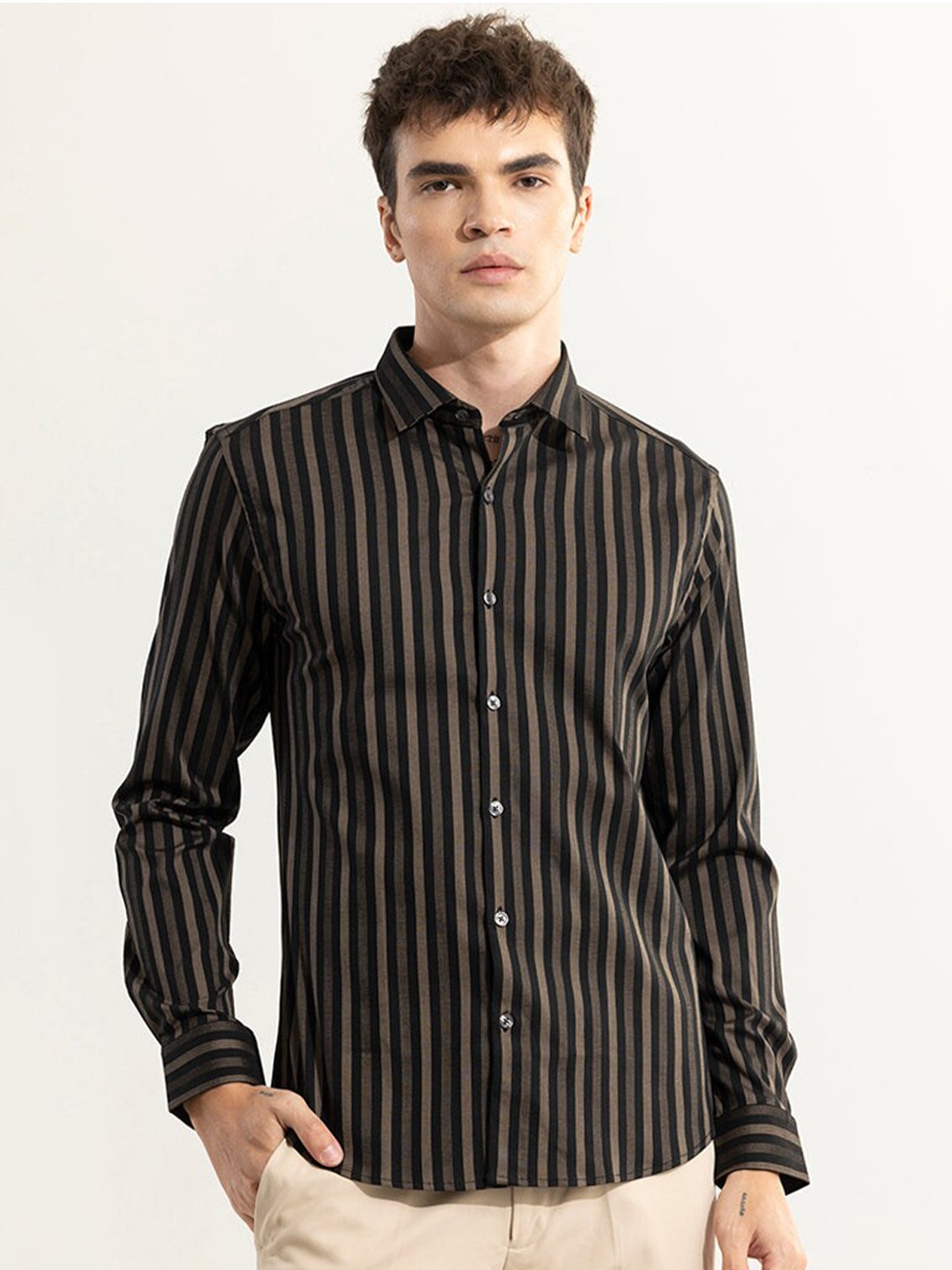 

Snitch Classic Slim Fit Striped Spread Collar Casual Shirt, Black