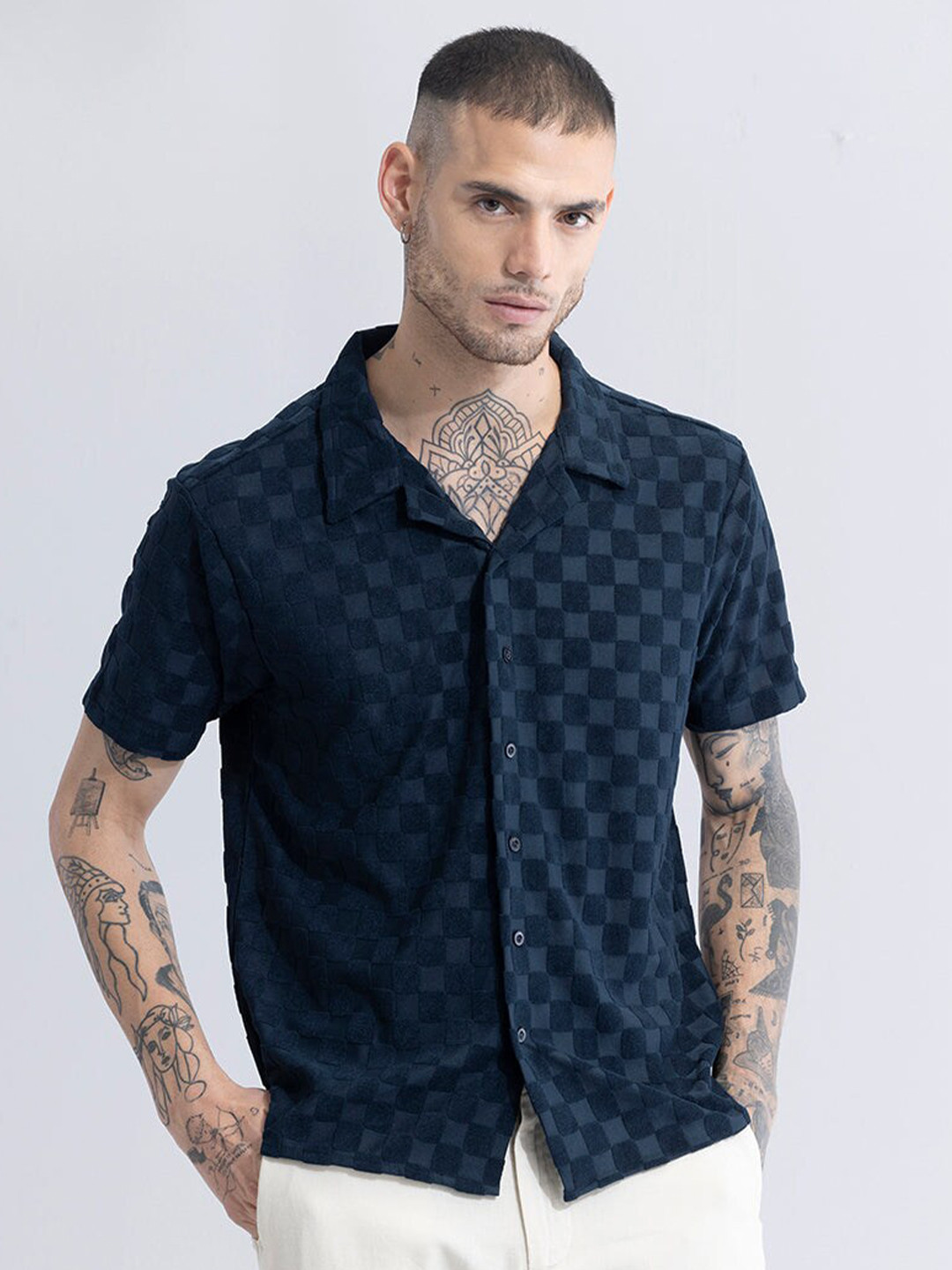 

Snitch Classic Boxy Checked Cuban Collar Casual Shirt, Navy blue