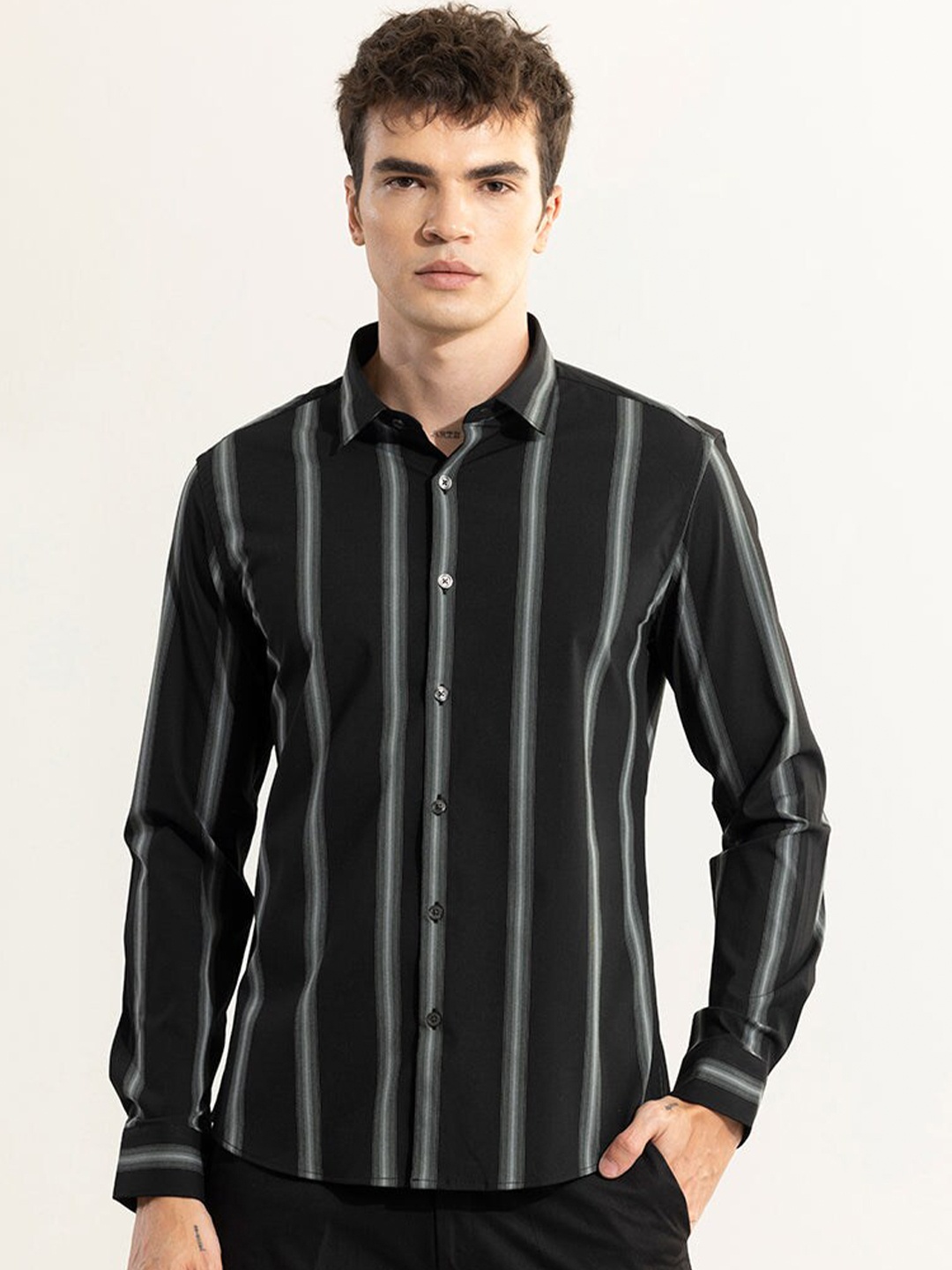 

Snitch Classic Slim Fit Striped Spread Collar Casual Shirt, Black