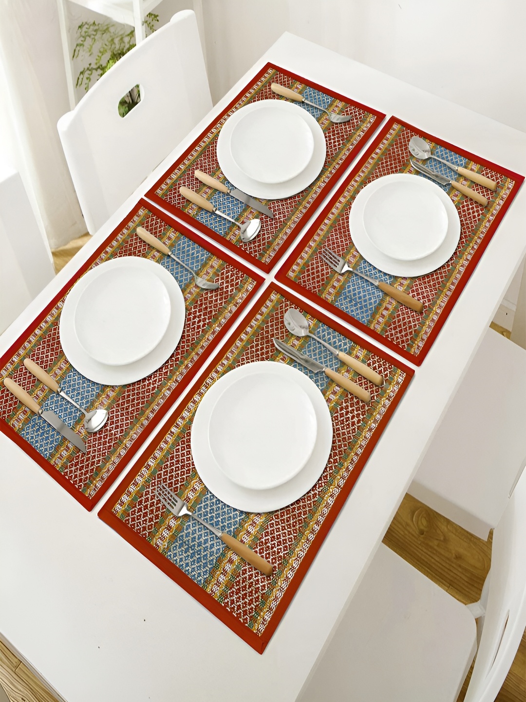 

HOKIPO Madurkathi 4 Pieces Red & Blue Geometric Table Placemats