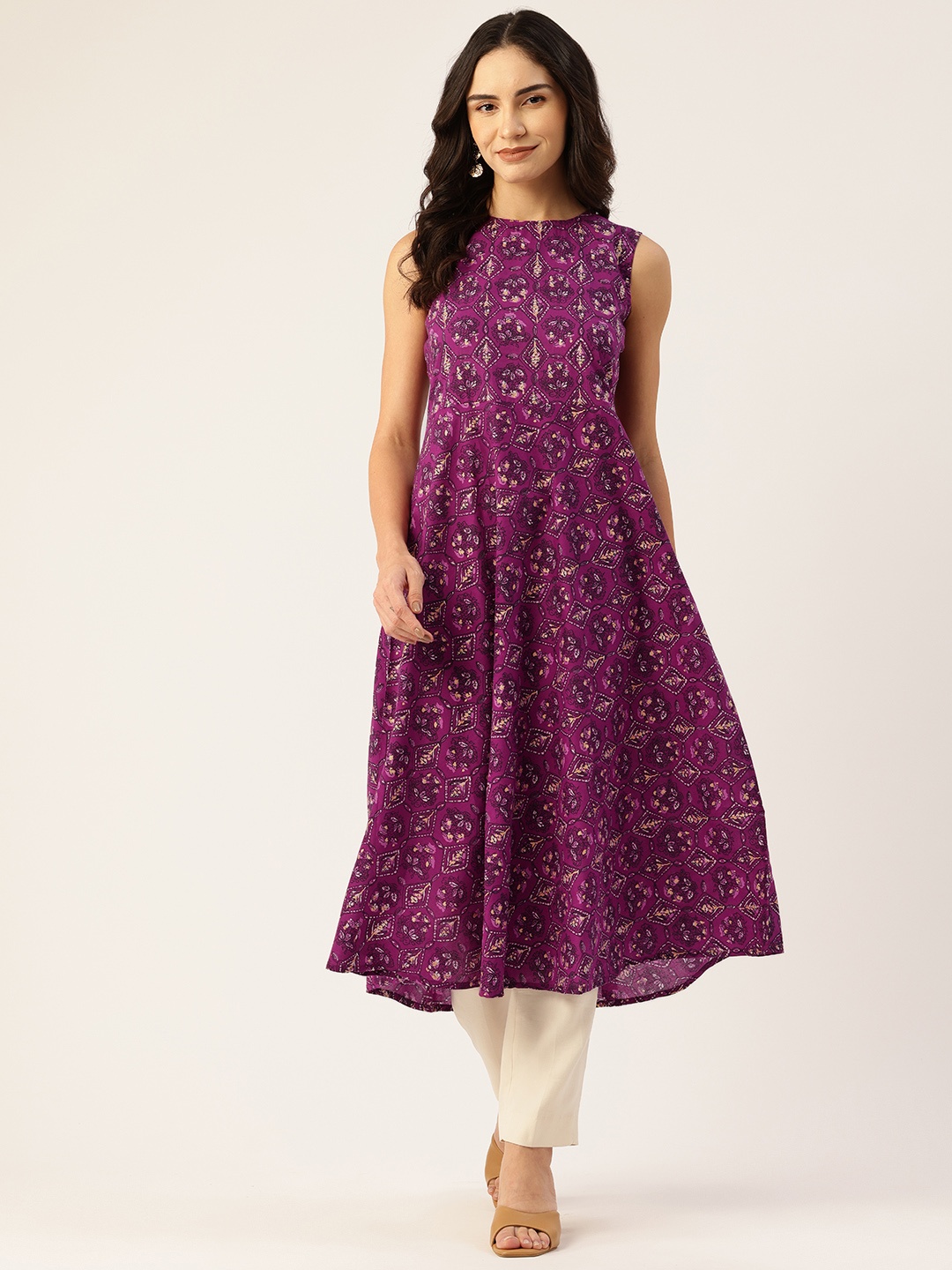 

FERANOID Floral Printed Pure Cotton Kurta, Purple