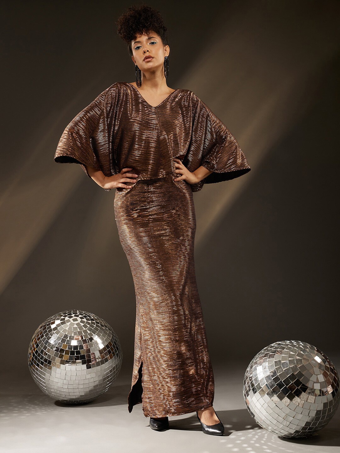 

ATRAENTA Striped V-neck Three-quarter Extended Sleeves Sheen Maxi Dress, Gold