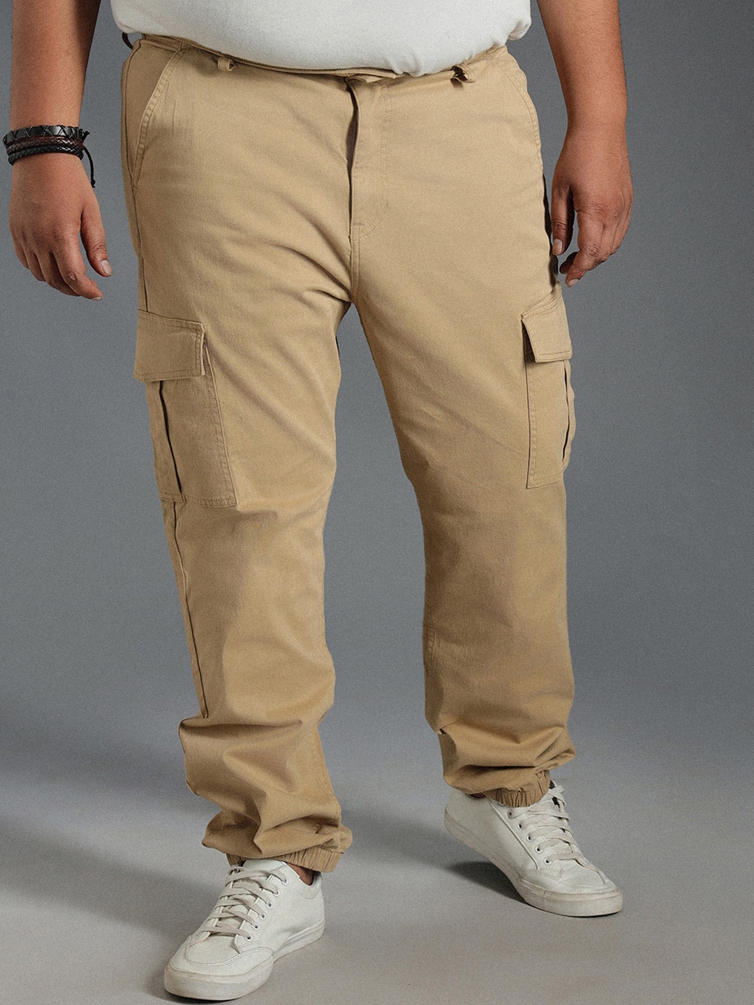 

Freeform by High Star Men Relaxed Straight Fit Cotton Cargos Trousers, Cream