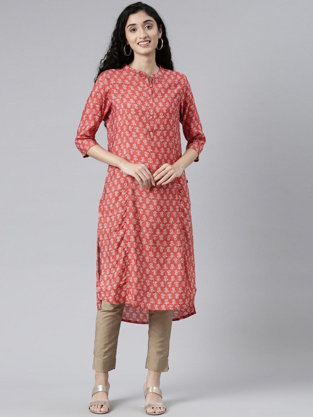 

Samhitas Floral Printed Band Collar Modal Straight Kurta, Peach
