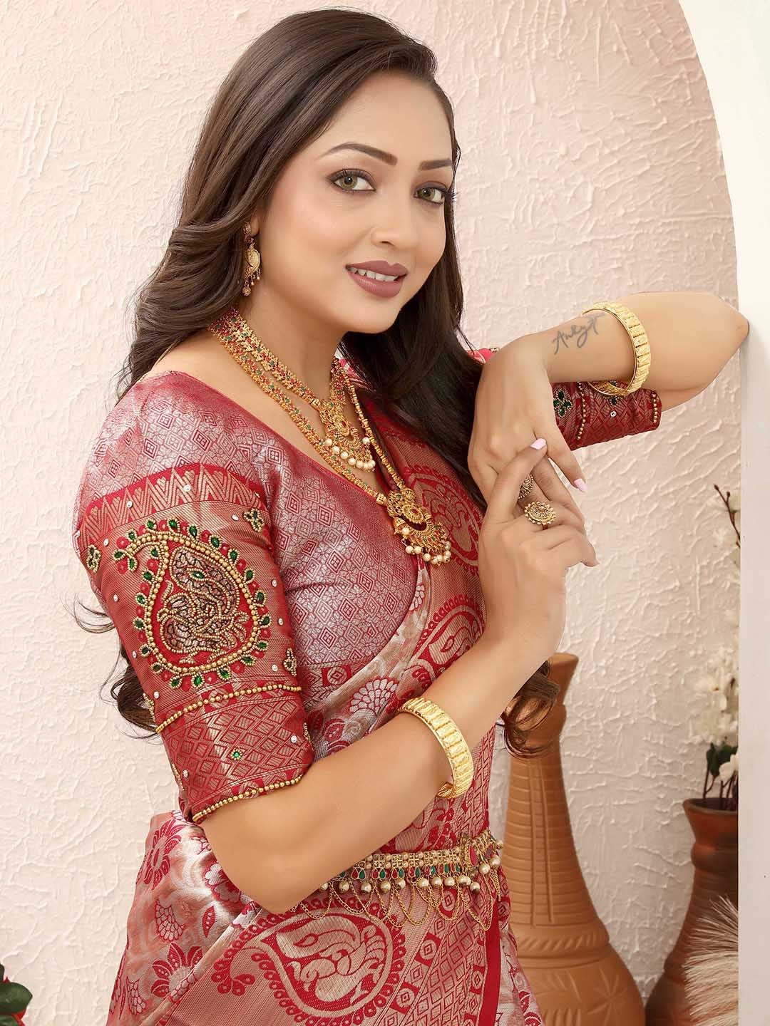 

Tankori Woven Design Zari Tissue Kanjeevaram Saree, Pink