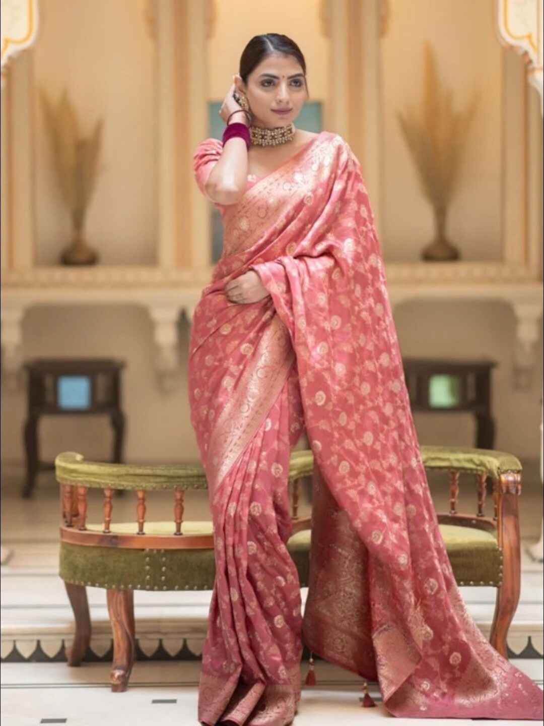 

ESOMIC EXPORT Floral Woven Design Zari Art Silk Banarasi Saree, Peach