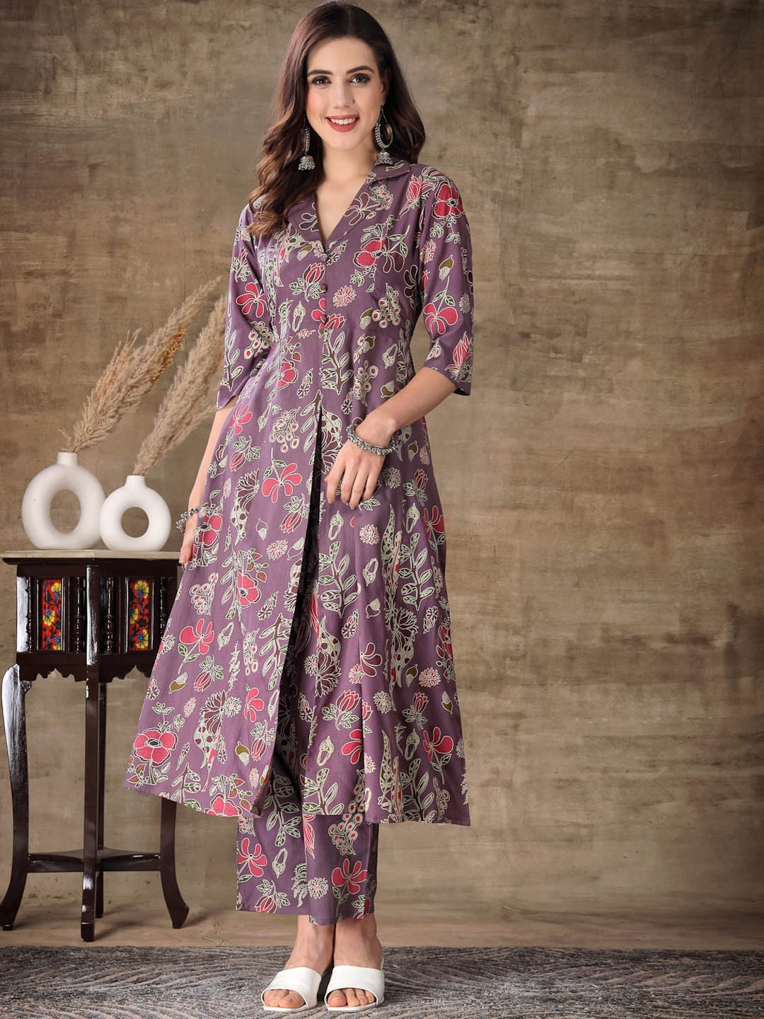 

Stylum Floral Printed Empire Kurta with Trouser, Mauve