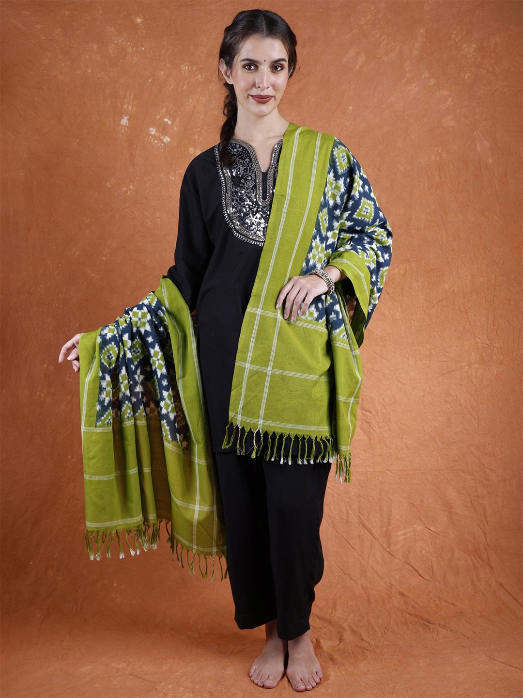

Exotic India Moonlit Ocean Pochampally Handloom Dupatta with Double Ikat Weave, Green