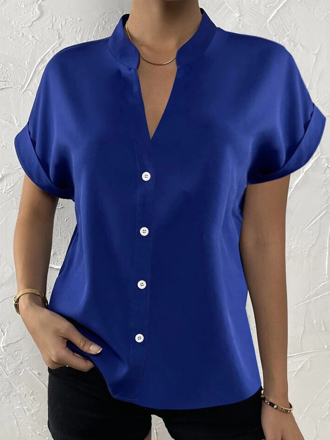 

StyleCast Blue Mandarin Collar Extended Sleeves Top