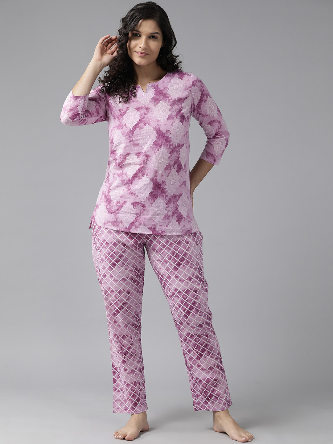 

Prakrti Lavender Ethnic Motifs Printed Pure Cotton Night suit